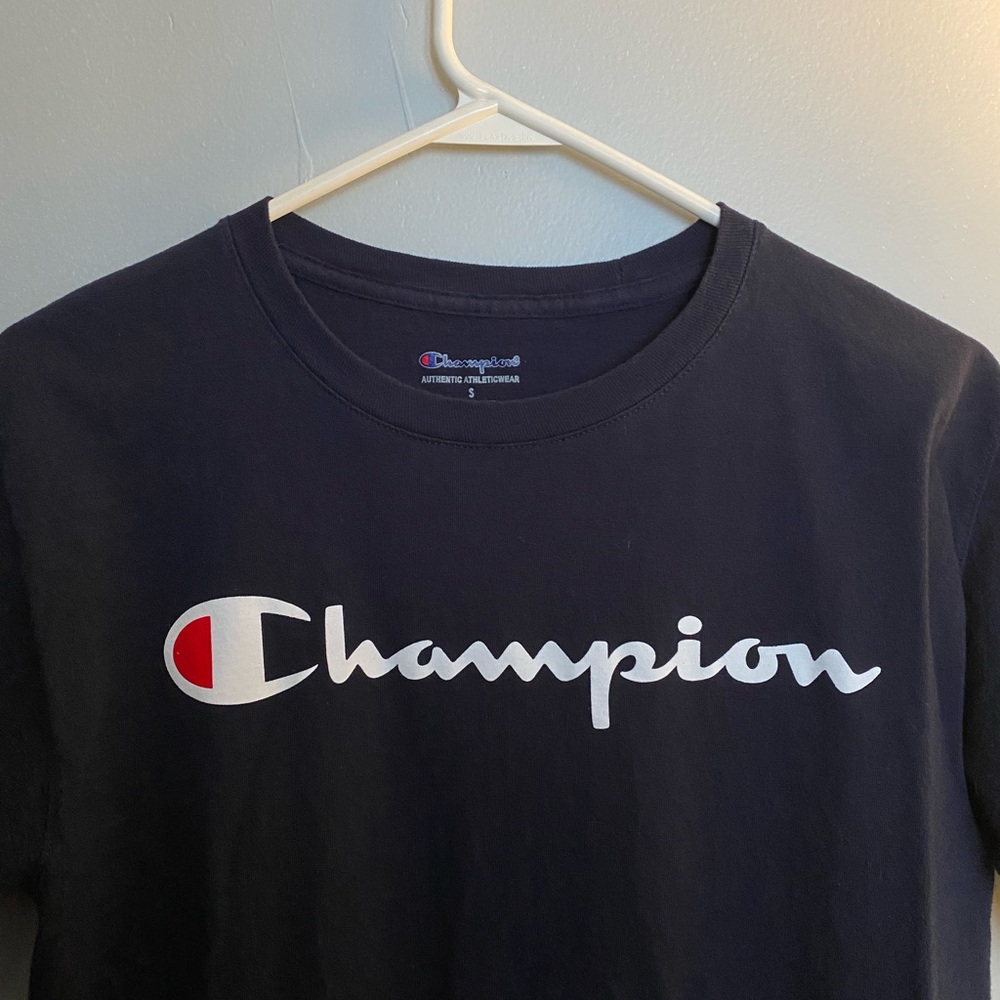 CHAMPION TSHIRT